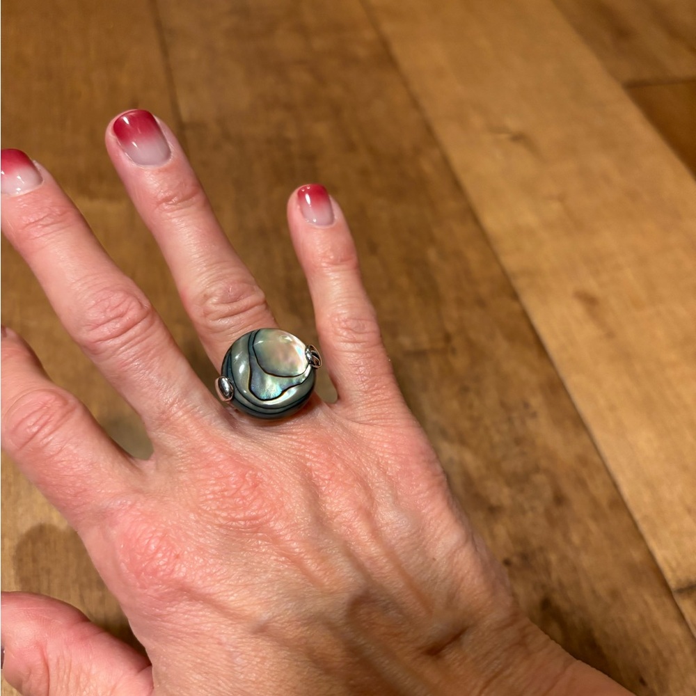 Elegant Silver and Iridescent Statement Ring